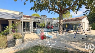 Maison - 223 m² - 5 pièces