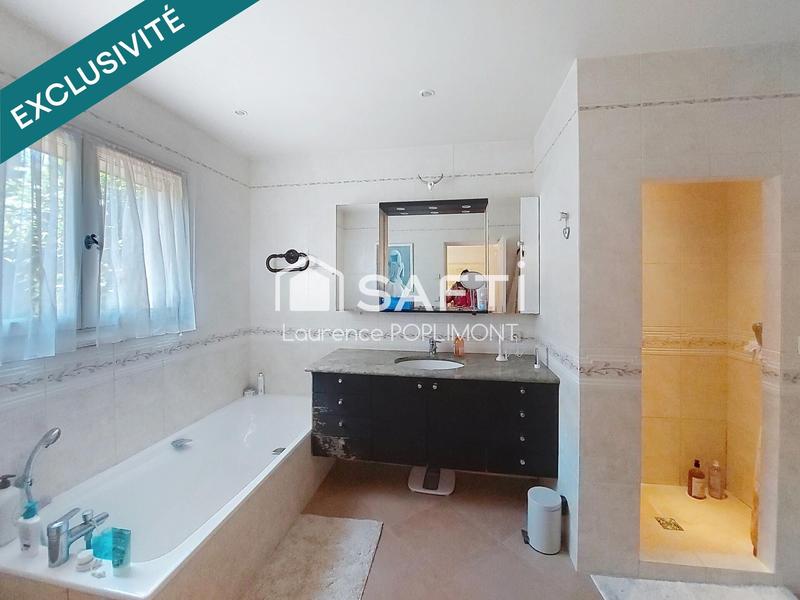 Maison - 264 m² - 6 pièces