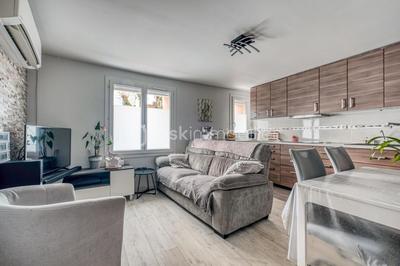 Maison de ville - 80 m² - 4 pièces