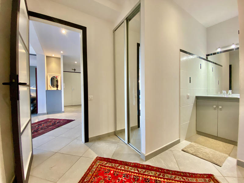 Appartement - 106 m² - 5 pièces