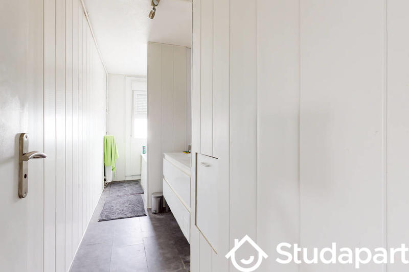 Chambre - 13 m² - 1 pièce