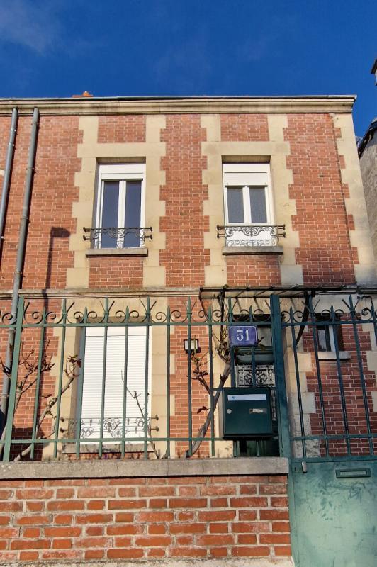 Maison - 90 m² - 5 pièces