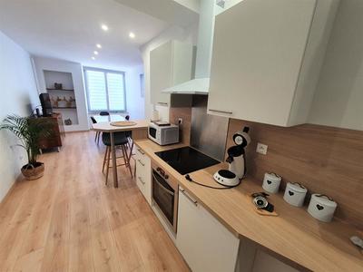 Immeuble - 305 m² - 9 pièces