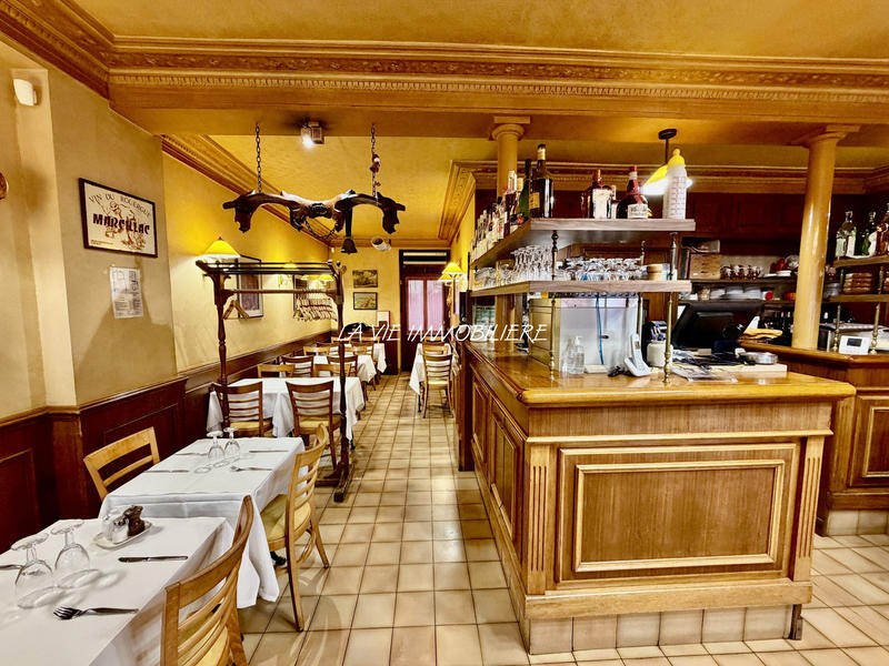 Fonds de commerce - Local commercial - 130 m²