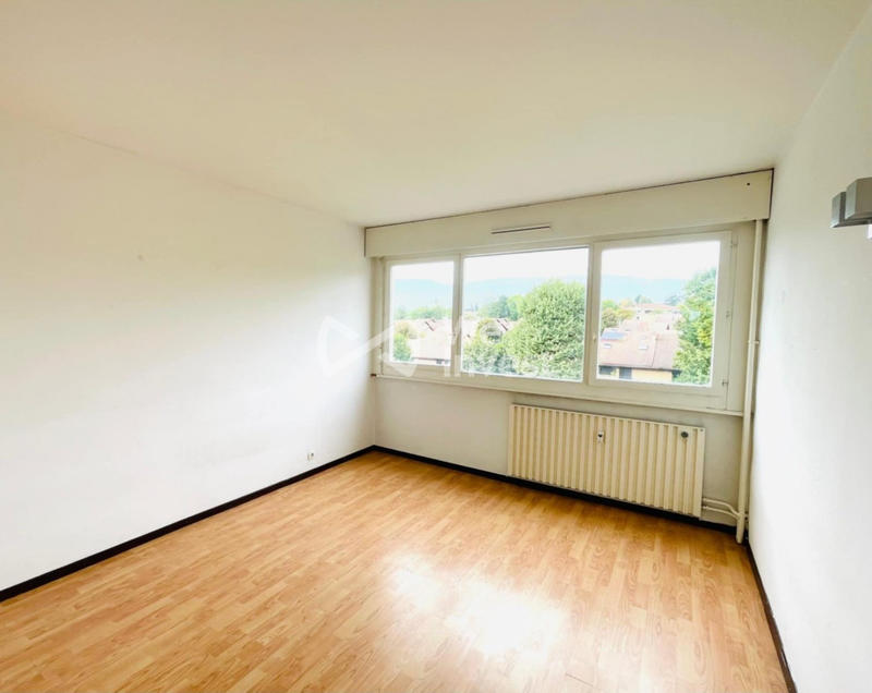 Appartement - 92 m² - 4 pièces