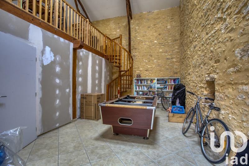 Maison - 550 m² - 20 pièces