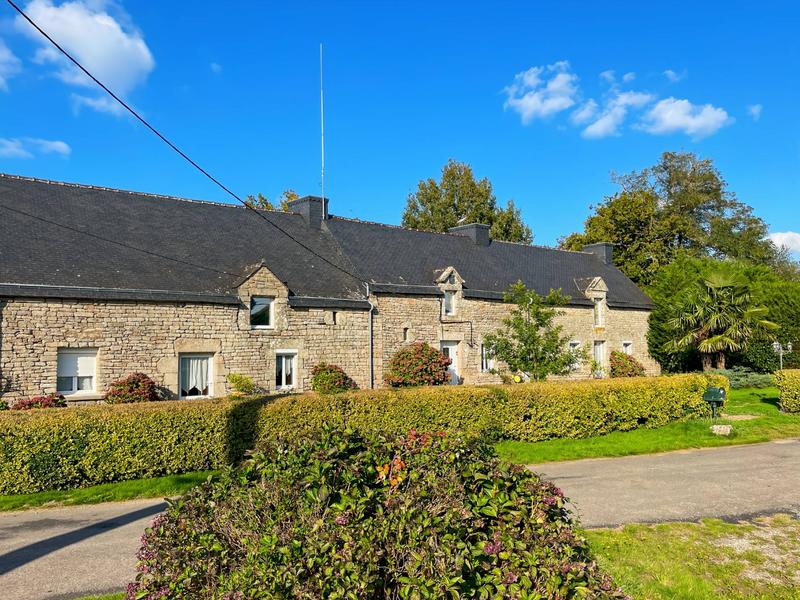 Maison de village - 212 m² - 6 pièces