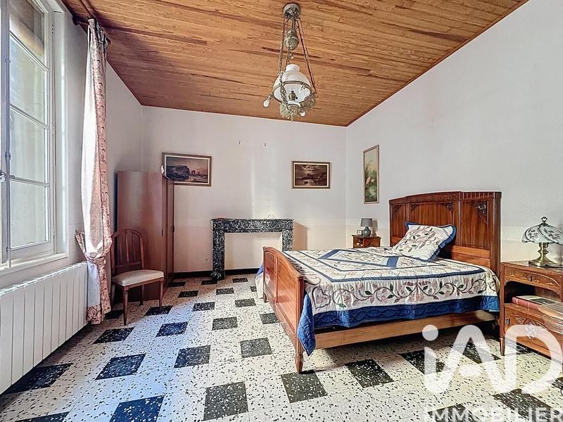 Maison - 253 m² - 8 pièces