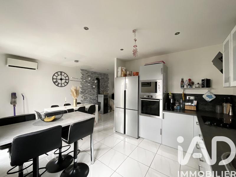 Maison - 88 m² - 5 pièces