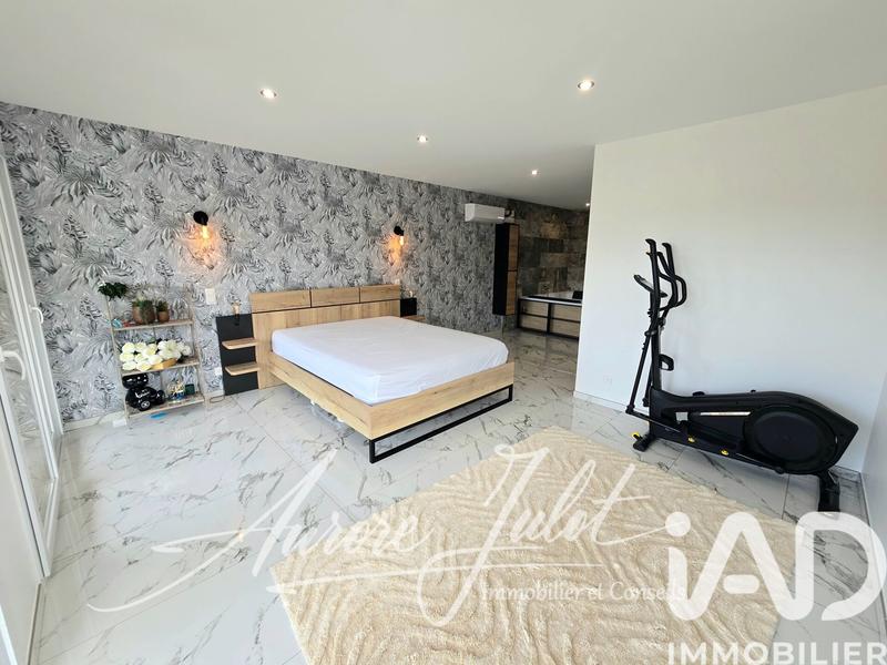 Maison - 150 m² - 4 pièces