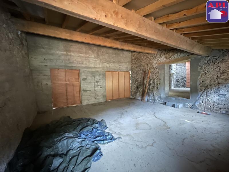 Grange - 300 m² - 3 pièces