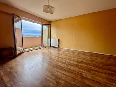 Appartement - 87 m² - 4 pièces