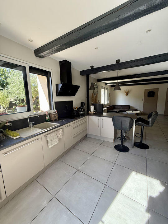 Maison - 98 m² - 4 pièces