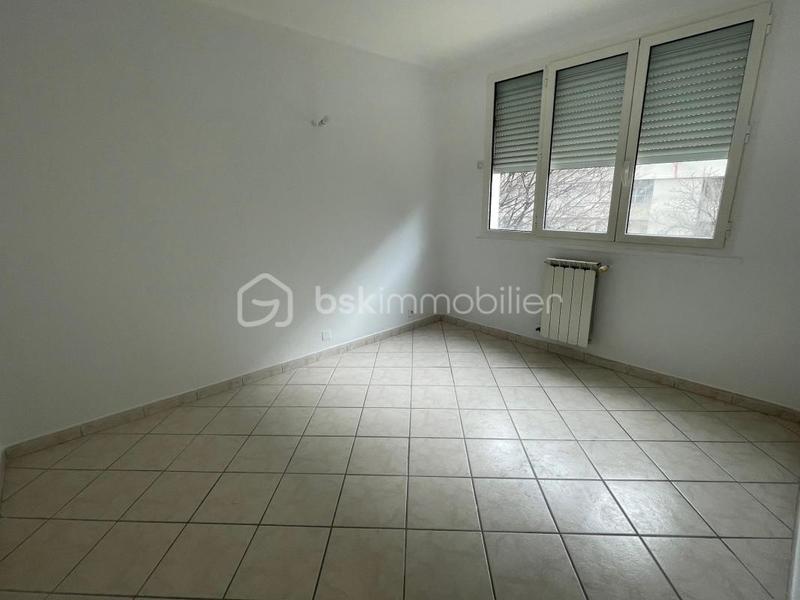 Appartement - 65 m² - 4 pièces
