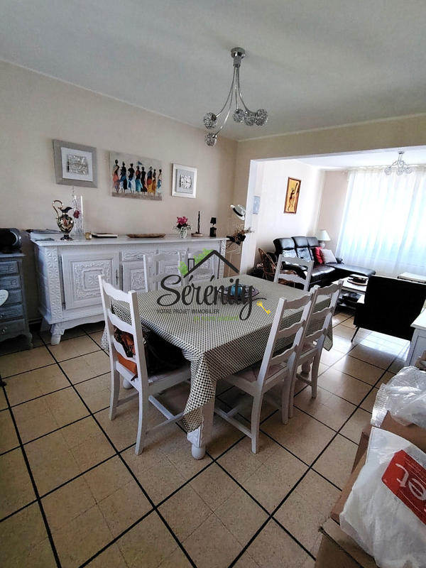 Maison - 95 m² - 7 pièces