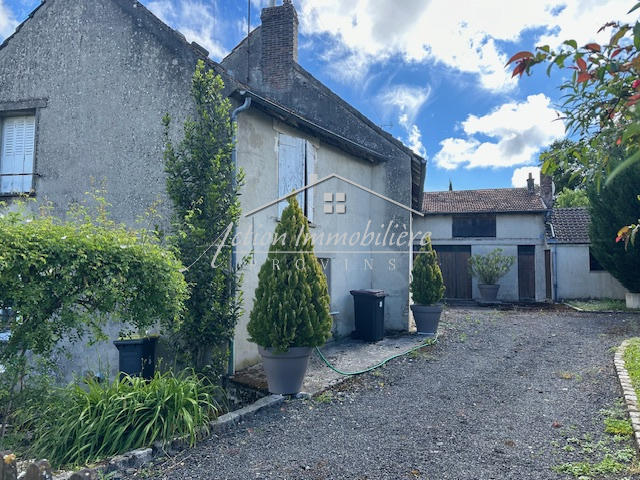 Maison de village - 95 m² - 6 pièces