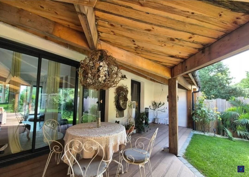 Maison contemporaine - 162 m² - 7 pièces