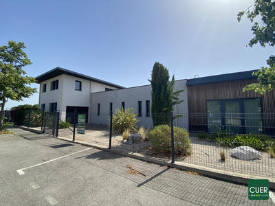 Local commercial - 4 pièces