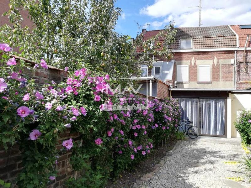 Immeuble - 110 m² - 4 pièces