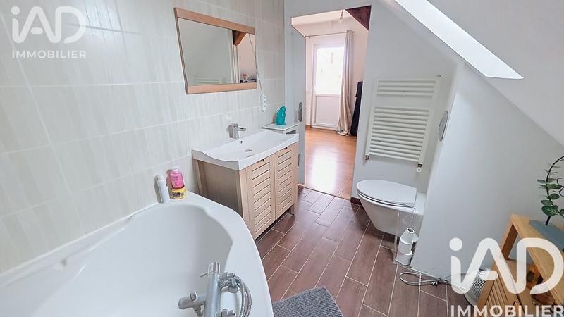 Maison - 95 m² - 5 pièces