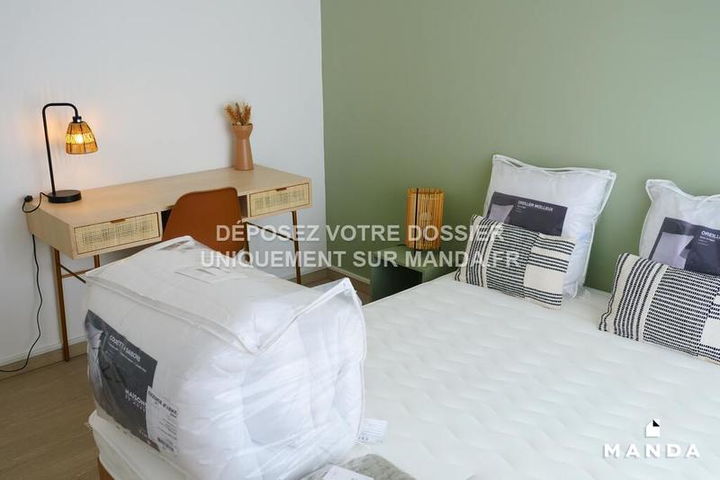 Chambre - 11 m² - 4 pièces