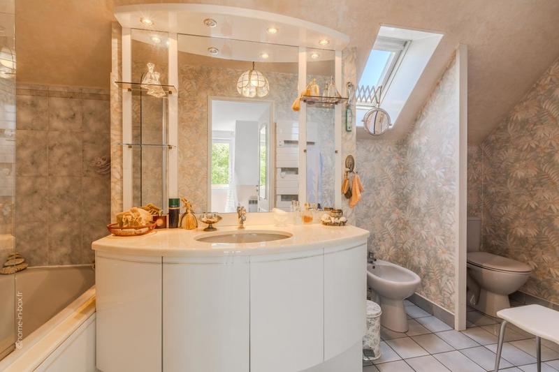 Maison - 169 m² - 6 pièces