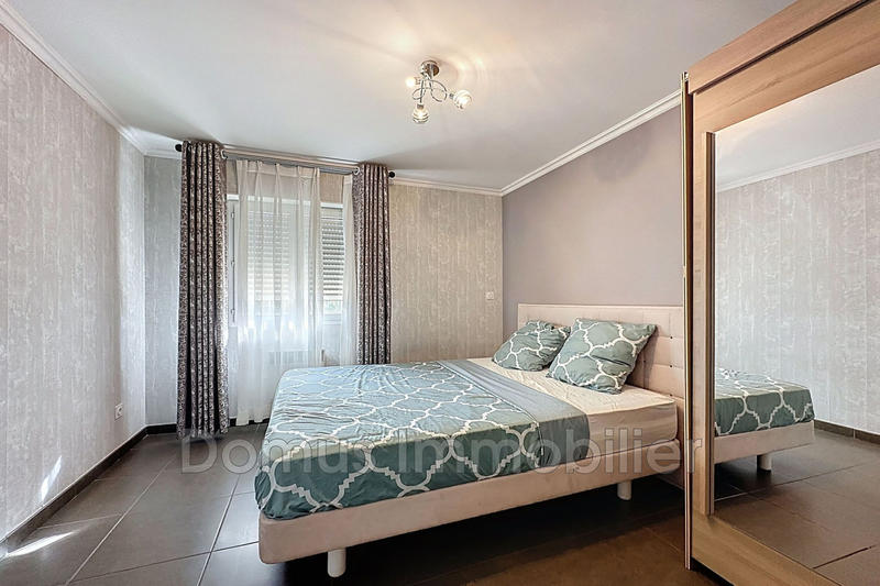 Maison - 200 m² - 7 pièces