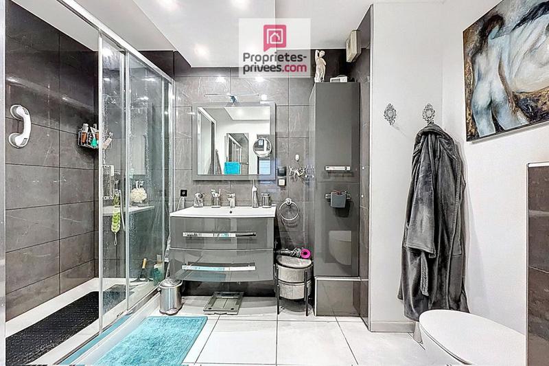 Appartement - 96 m² - 3 pièces