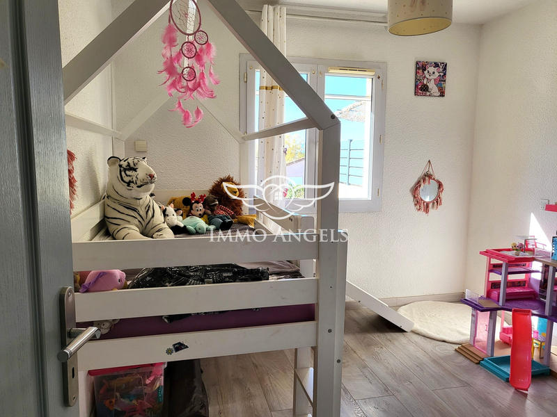 Maison - 90 m² - 4 pièces