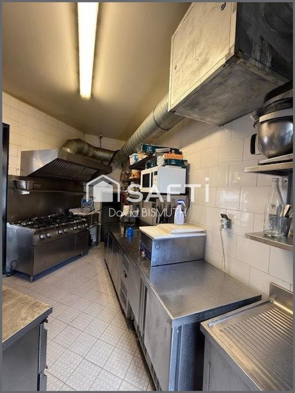 Local commercial - 100 m² - 3 pièces