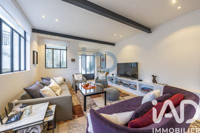 Maison - 180 m² - 8 pièces