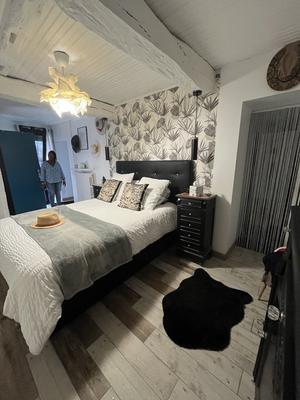 Maison - 204 m² - 6 pièces