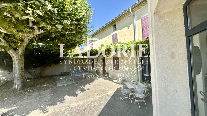 Maison - 250 m² - 5 pièces