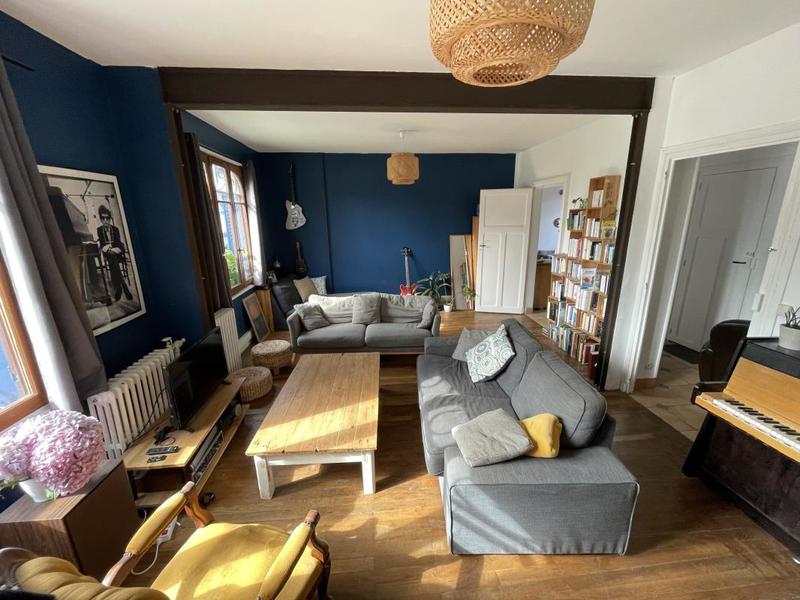 Maison - 148 m² - 8 pièces