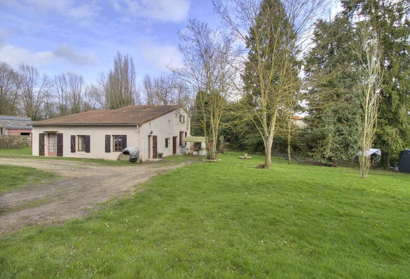 Maison - 135 m² - 6 pièces