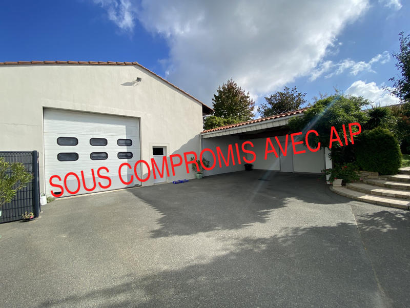 Maison - 160 m² - 9 pièces