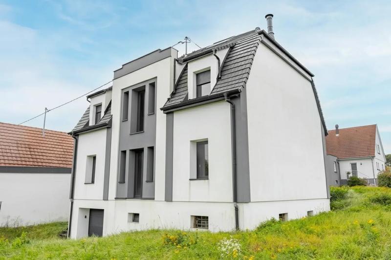 Maison - 200 m² - 7 pièces