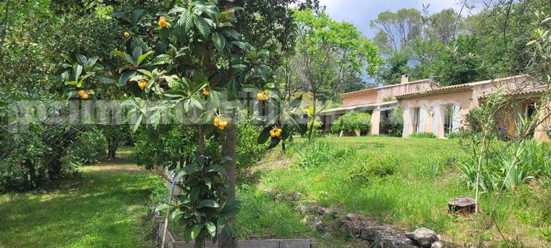 Maison traditionnelle - 152 m² - 6 pièces