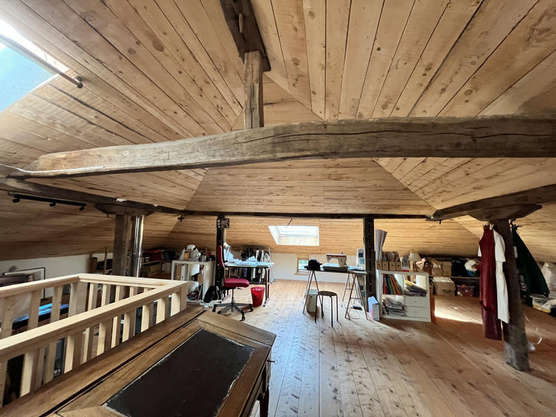 Maison - 157 m² - 9 pièces