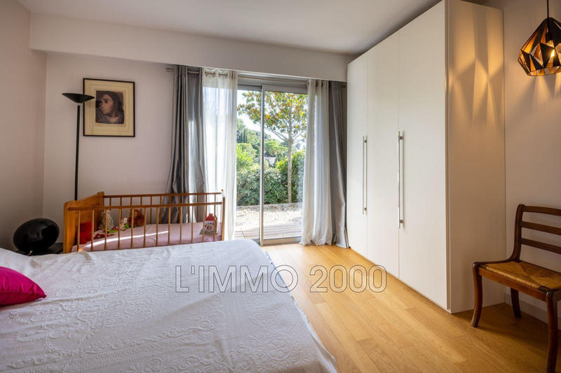 Villa - 306 m² - 8 pièces