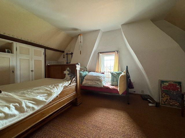 Maison - 166 m² - 8 pièces