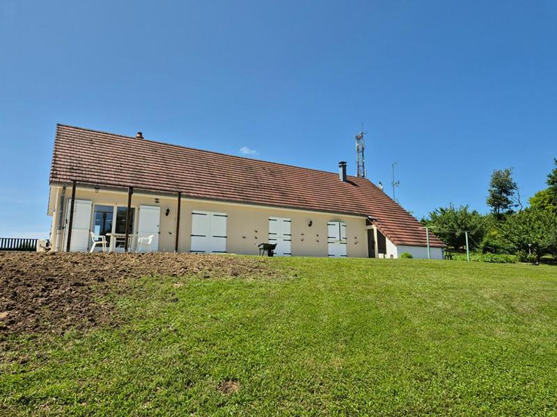Propriété - 163 m² - 5 pièces