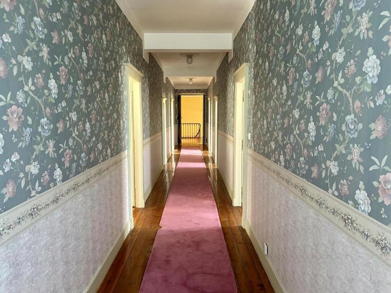 Propriété - 579 m² - 17 pièces