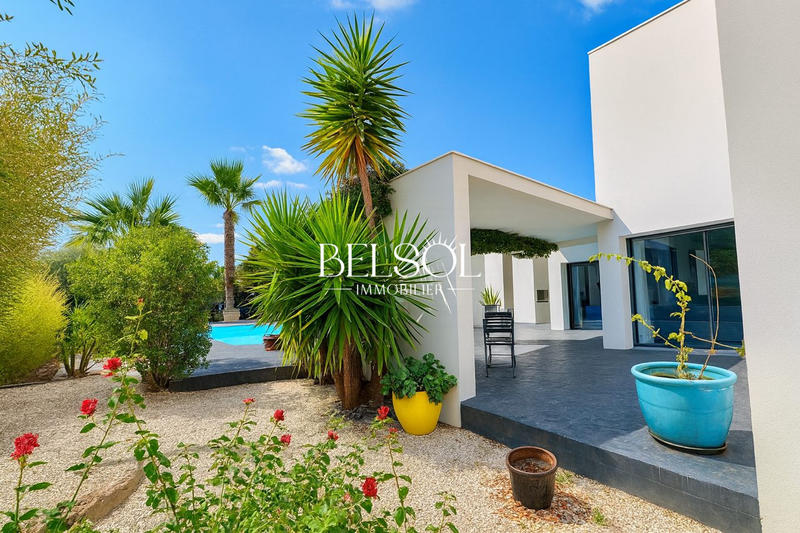 Villa - 180 m² - 5 pièces