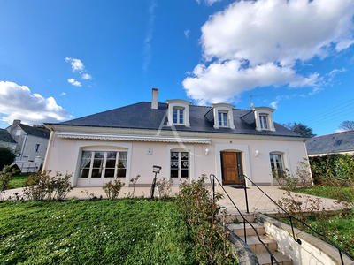 Maison - 230 m² - 7 pièces