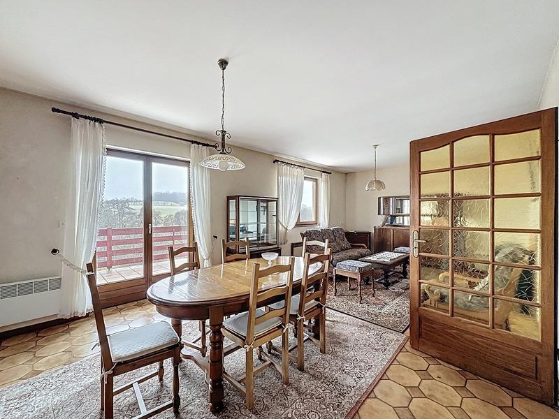 Maison - 186 m² - 8 pièces