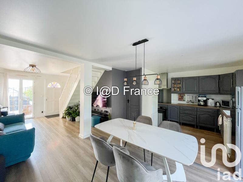 Maison - 98 m² - 6 pièces