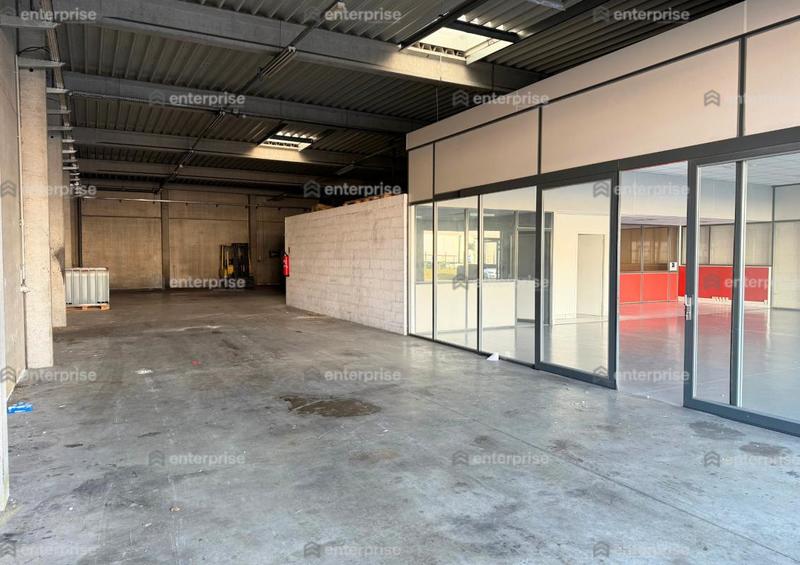 Local d'activité / Entrepôt - 550 m²