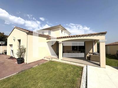 Villa - 165 m² - 6 pièces