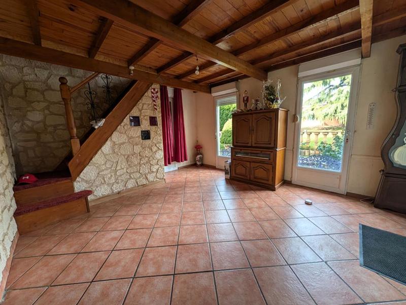 Maison - 290 m² - 8 pièces